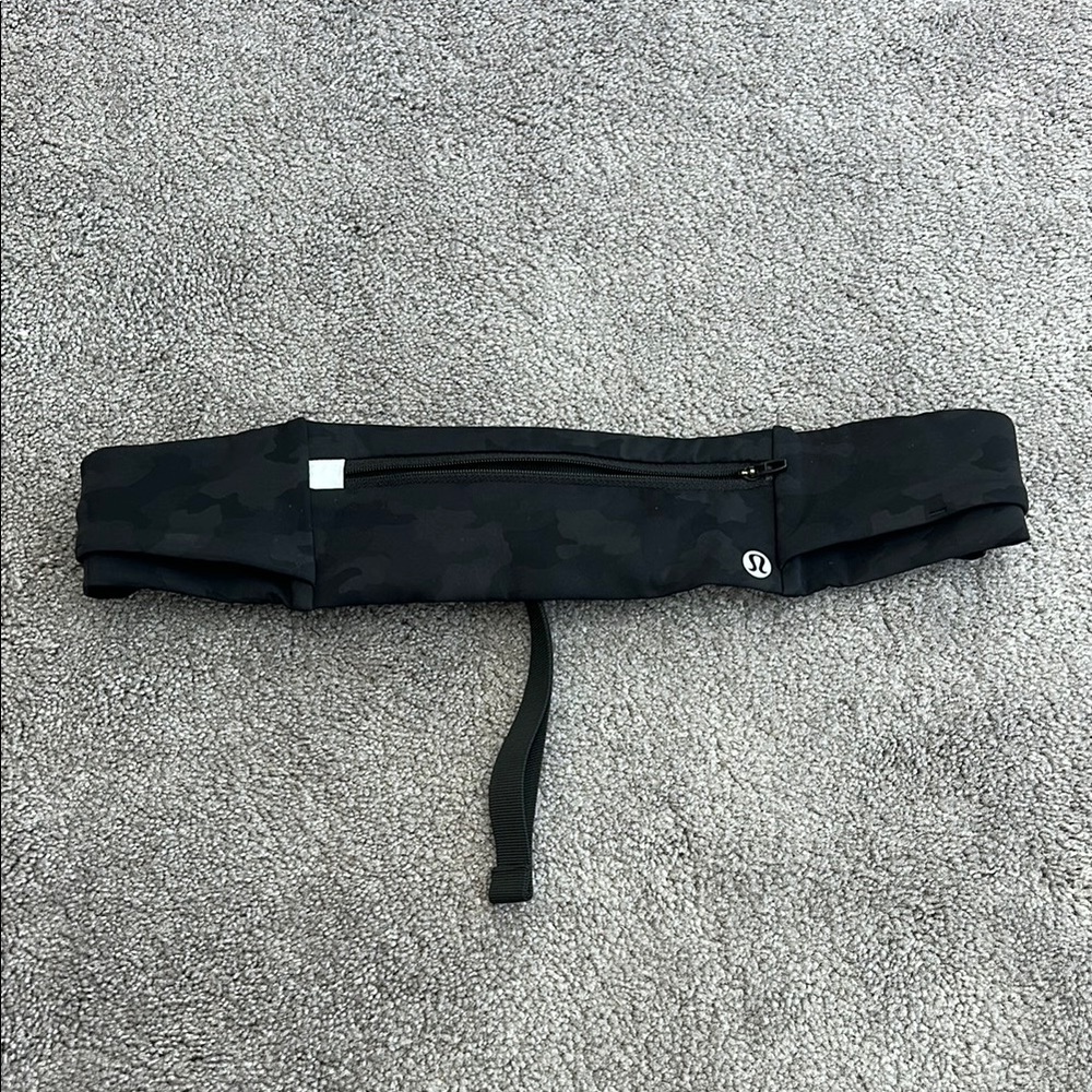 lululemon athletica Black running belt
